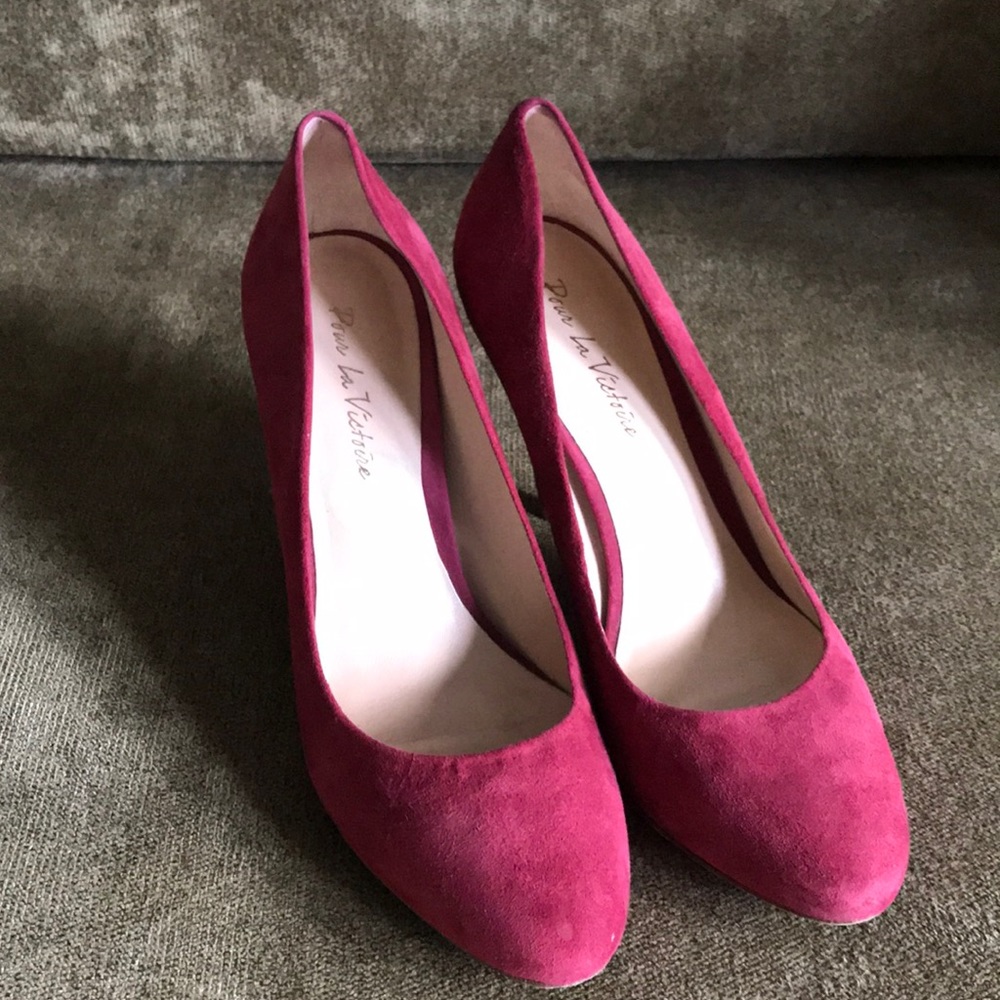 Vero Cuoio Maroon suede pumps
